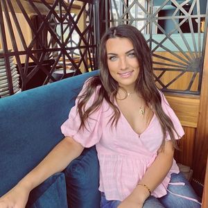 Meet your Posher, Lydia